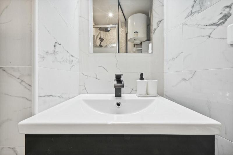 Superbe Appartement 2 Pieces Paris Luaran gambar